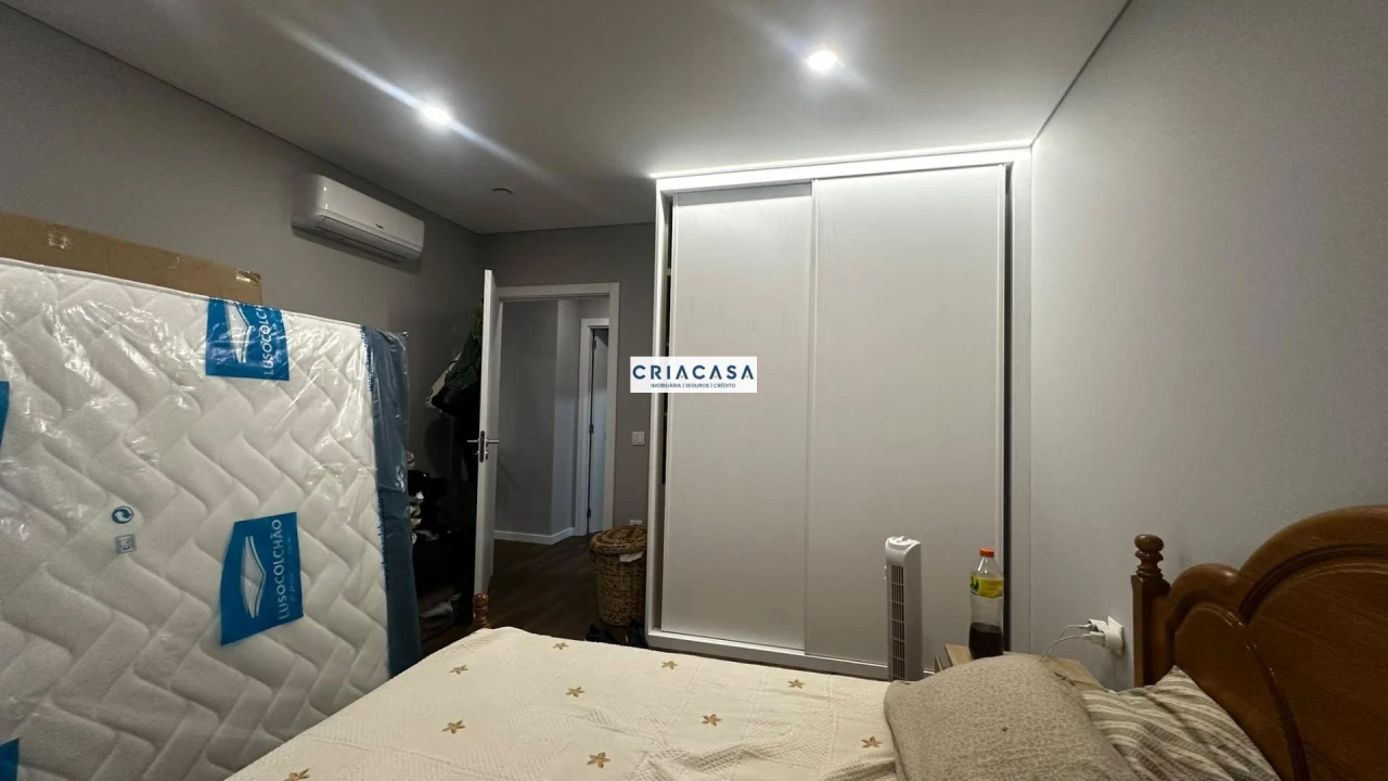 Apartamento T1 para Venda em Viseu Foto 18