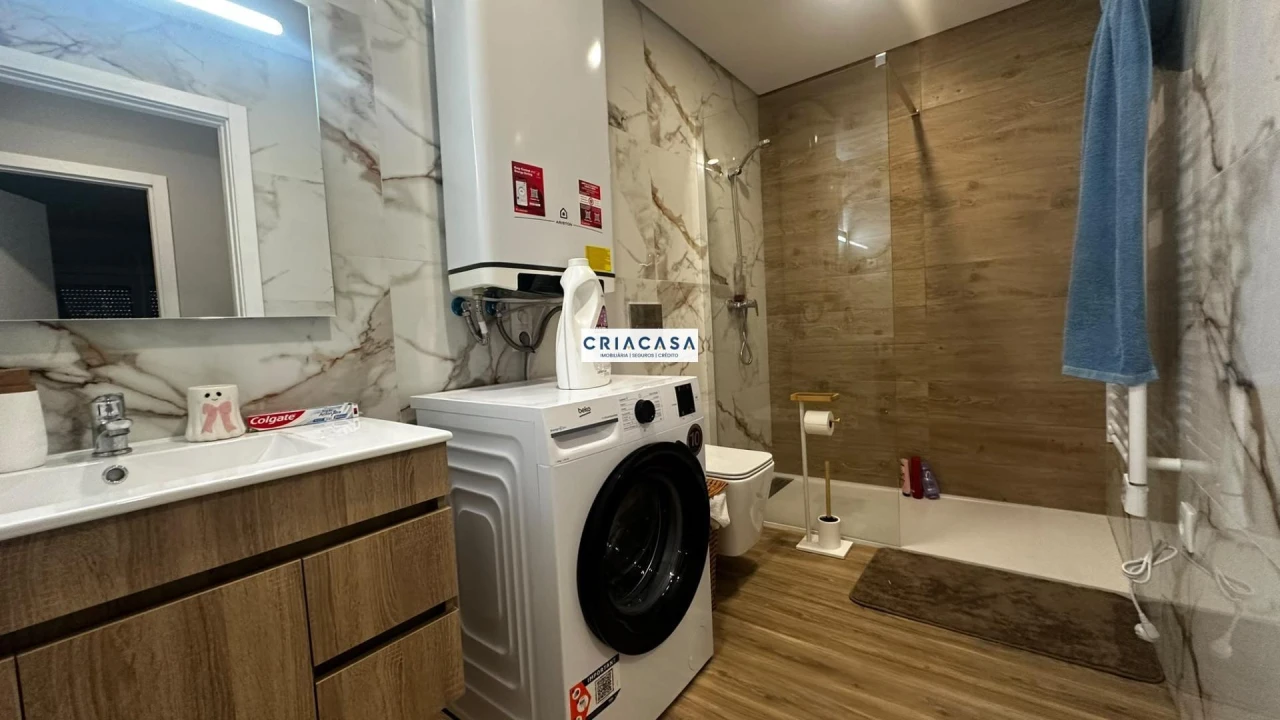 Apartamento T1 para Venda em Viseu Foto 21