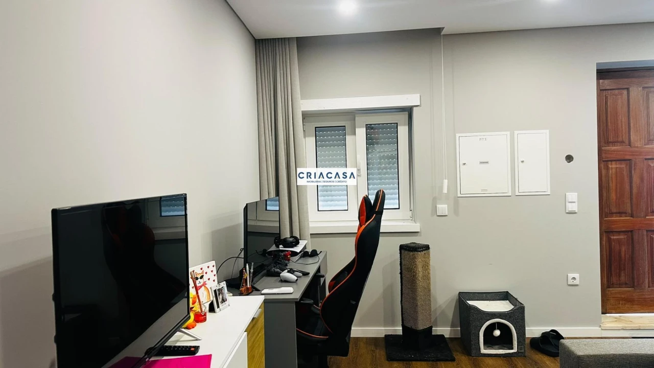 Apartamento T1 para Venda em Viseu Foto 11