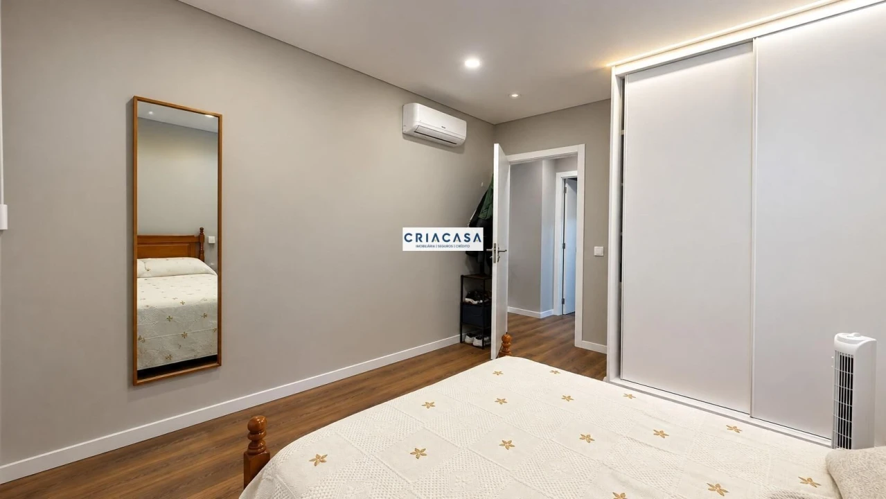 Apartamento T1 para Venda em Viseu Foto 5