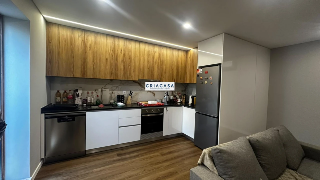 Apartamento T1 para Venda em Viseu Foto 9