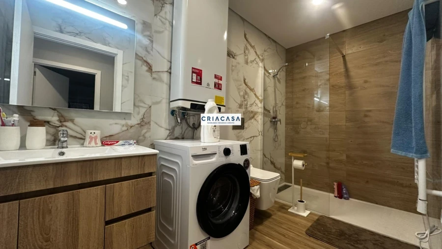 Apartamento T1 para Venda em Viseu Foto 22