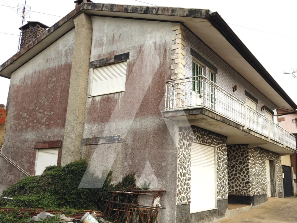 Moradia T4 para Venda em Recardães e Espinhel Foto 52