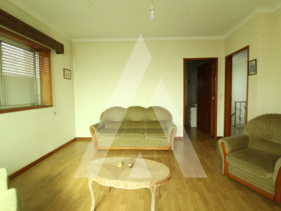Moradia T4 para Venda em Recardães e Espinhel Foto 24