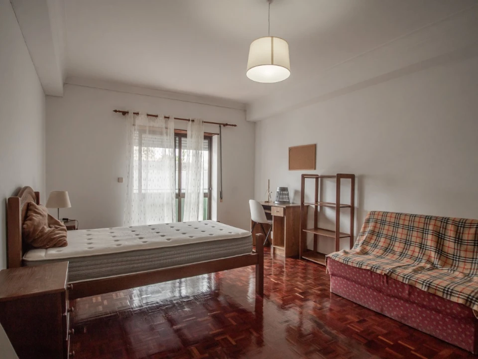 Apartamento T3 para Venda em São Martinho do Bispo e Ribeira de Frades Foto 1