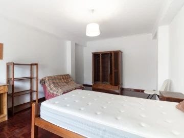 Apartamento T3 para Venda em São Martinho do Bispo e Ribeira de Frades