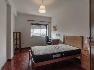 Apartamento T3 para Venda em São Martinho do Bispo e Ribeira de Frades