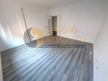 Apartamento T3 para Venda em Quinta do Conde