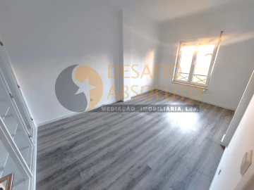 Apartamento T3 para Venda em Quinta do Conde