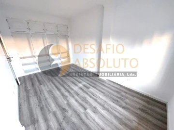 Apartamento T3 para Venda em Quinta do Conde