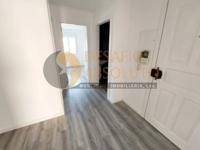 Apartamento T3 para Venda em Quinta do Conde Foto 3