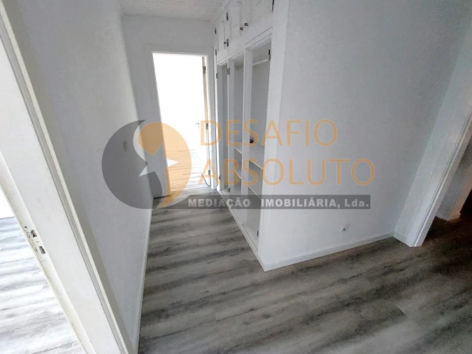 Apartamento T3 para Venda em Quinta do Conde Foto 14