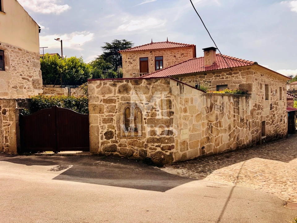 Moradia T3 para Venda em Formariz e Ferreira Foto 25