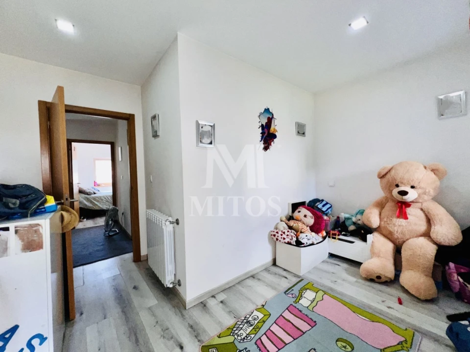 Moradia T3 para Venda em Formariz e Ferreira Foto 18