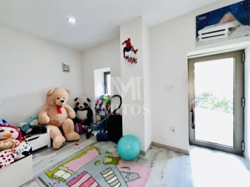Moradia T3 para Venda em Formariz e Ferreira
