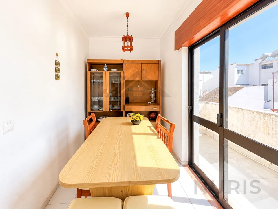 Apartamento T1 para Venda em Portimão Foto 6