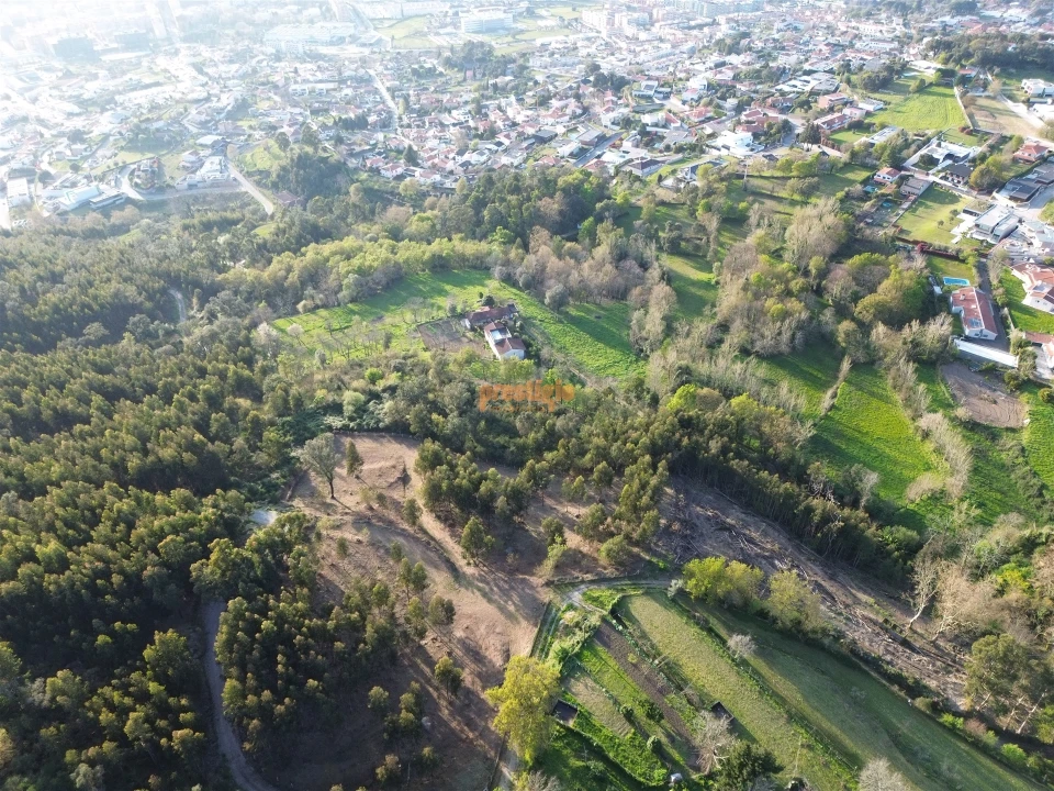 Terreno para Venda em Nogueiró e Tenões Foto 4
