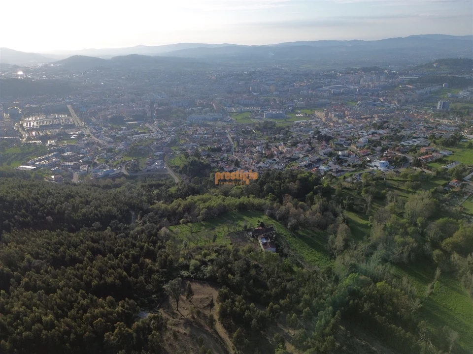 Terreno para Venda em Nogueiró e Tenões Foto 5