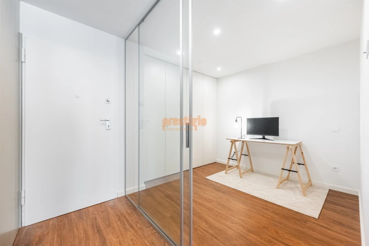 Apartamento T1 para Venda em Braga (Maximinos, Sé e Cividade) Foto 5
