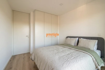 Apartamento T1 para Venda em Este (São Pedro e São Mamede)