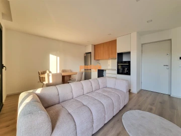 Apartamento T1 para Venda em Este (São Pedro e São Mamede)
