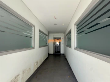 Armazém para Venda em Braga (Maximinos, Sé e Cividade)