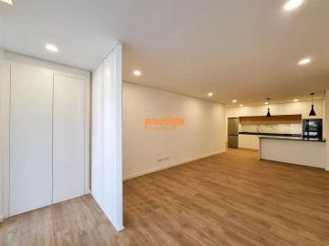 Apartamento T2 para Venda em São Vitor (Braga)