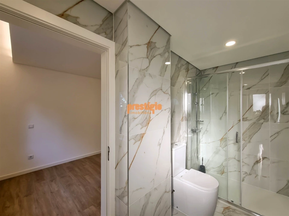 Apartamento T2 para Venda em São Vitor (Braga) Foto 17
