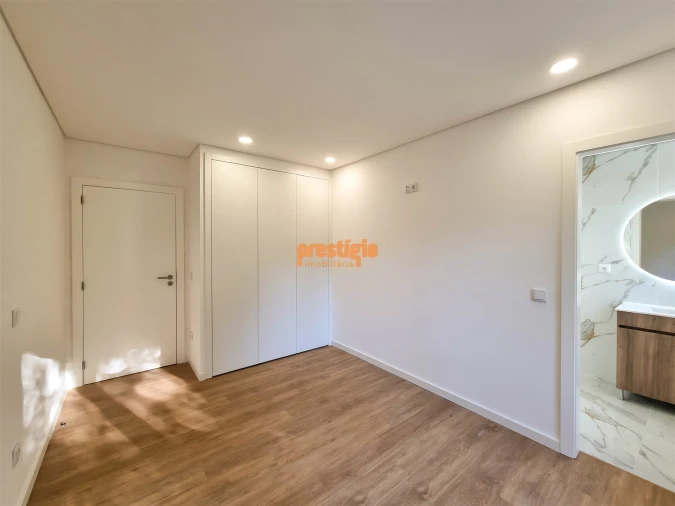 Apartamento T2 para Venda em São Vitor (Braga) Foto 15