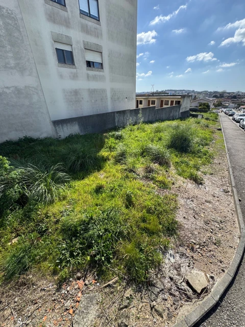 Terreno para Venda em São João da Madeira