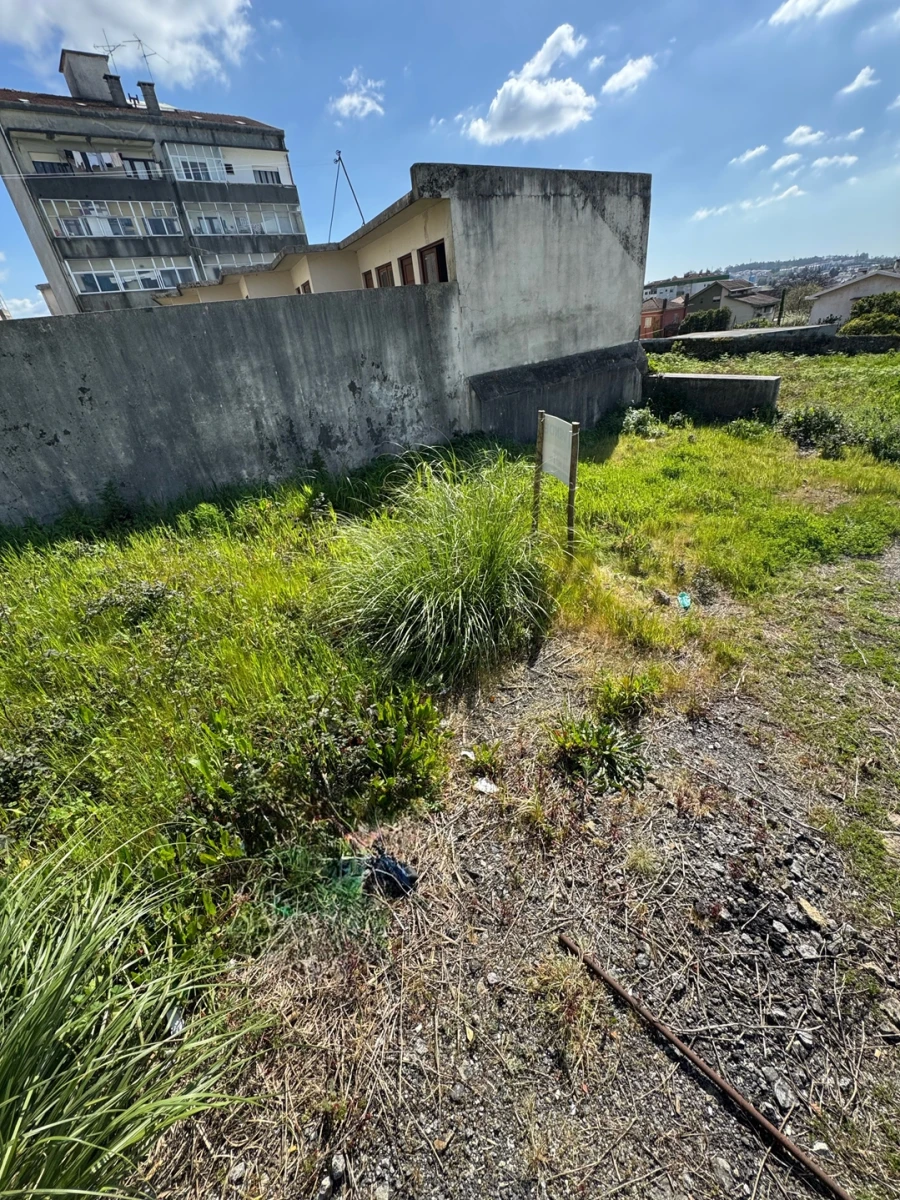 Terreno para Venda em São João da Madeira Foto 5