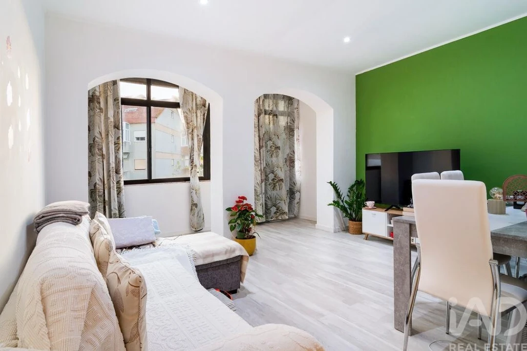 Apartamento T1 para Venda em Amora Foto 7