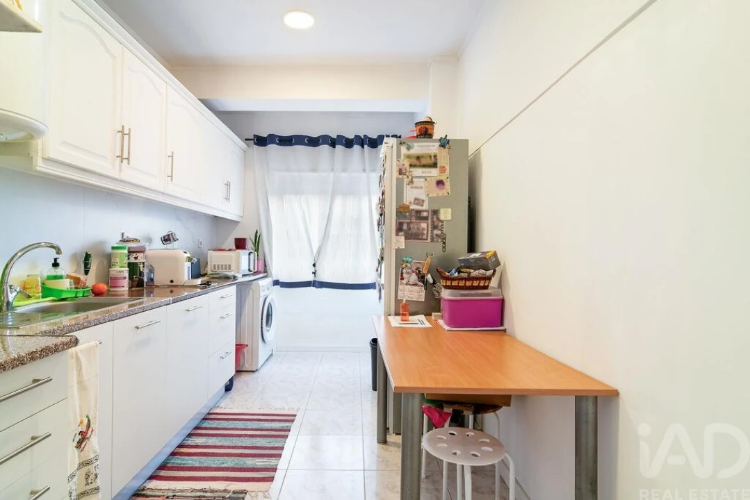Apartamento T1 para Venda em Amora Foto 4