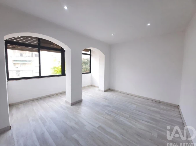 Apartamento T1 para Venda em Amora Foto 13