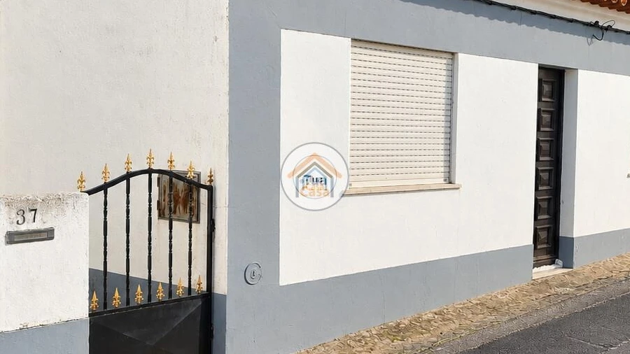Moradia T2 para Venda em Bacelo e Senhora da Saúde