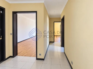 Apartamento T2 para Venda em Fajozes