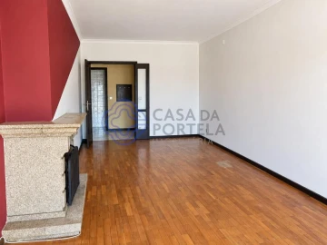 Apartamento T2 para Venda em Fajozes