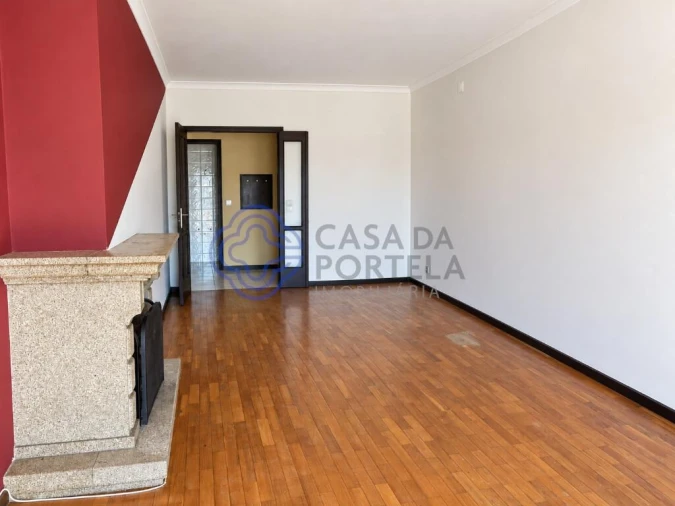 Apartamento T2 para Venda em Fajozes Foto 4