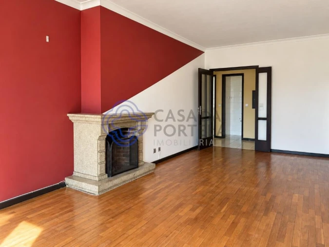 Apartamento T2 para Venda em Fajozes Foto 3
