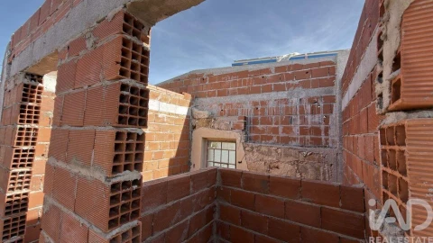 Moradia T7 para Venda em Azoia de Cima e Tremês