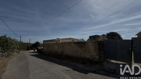 Moradia T7 para Venda em Azoia de Cima e Tremês