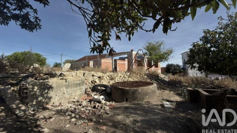 Moradia T7 para Venda em Azoia de Cima e Tremês