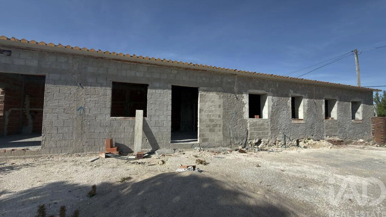 Moradia T7 para Venda em Azoia de Cima e Tremês Foto 32