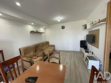 Moradia T2 para Venda em Lagos da Beira e Lajeosa