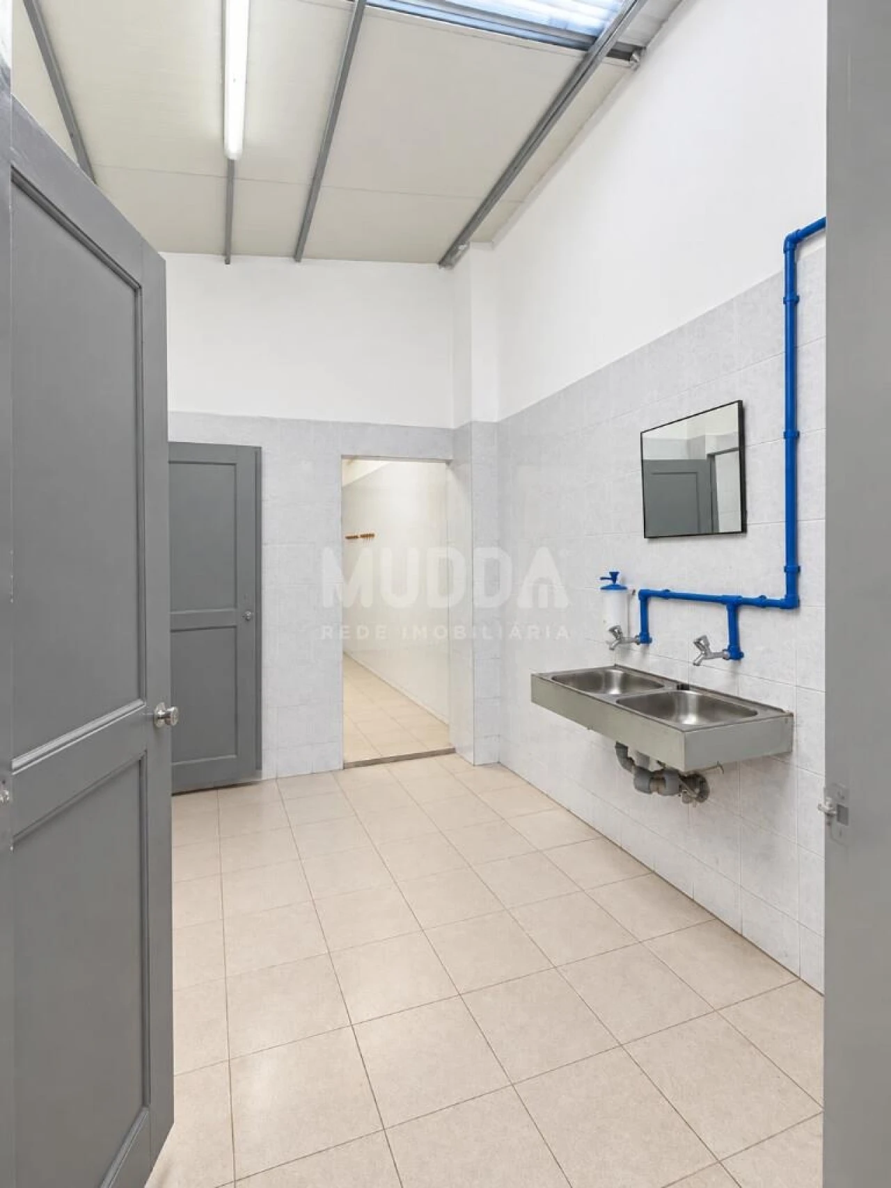 Armazém para Arrendamento em Cortegaça Foto 11