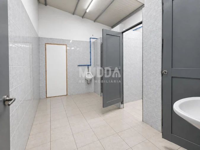 Armazém para Arrendamento em Cortegaça Foto 7
