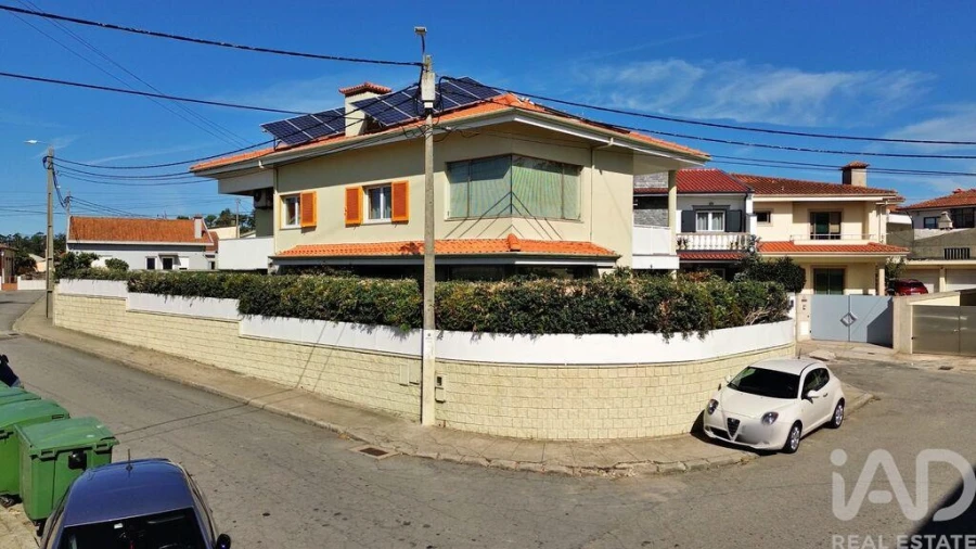Moradia T4 para Venda em Fajozes Foto 2