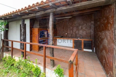 Moradia T3 para Venda em Madalena