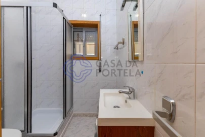 Moradia T3 para Venda em Madalena
