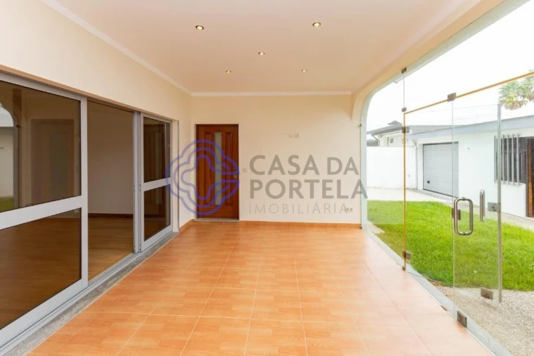 Moradia T3 para Venda em Madalena Foto 11